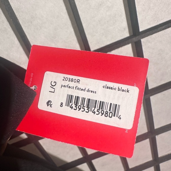 NEW Spanx Perfect Fitted Dress - Picture 3 of 3